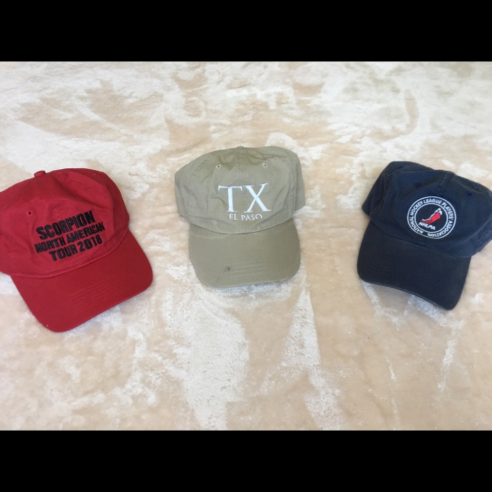BUNDLE. THREE HATS.